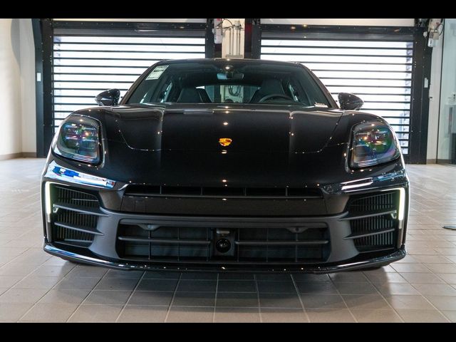 2026 Porsche Panamera 4