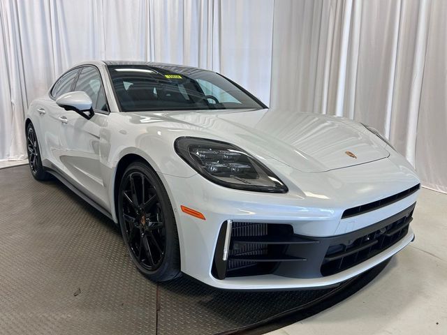 2026 Porsche Panamera 4