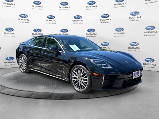 2026 Porsche Panamera 4