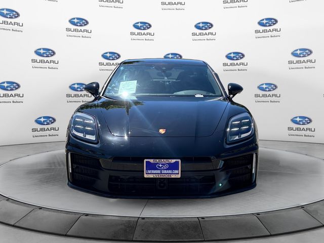 2026 Porsche Panamera 4