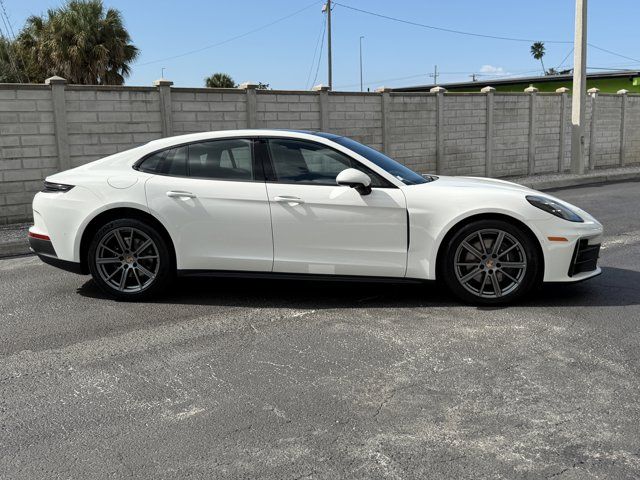 2026 Porsche Panamera 4