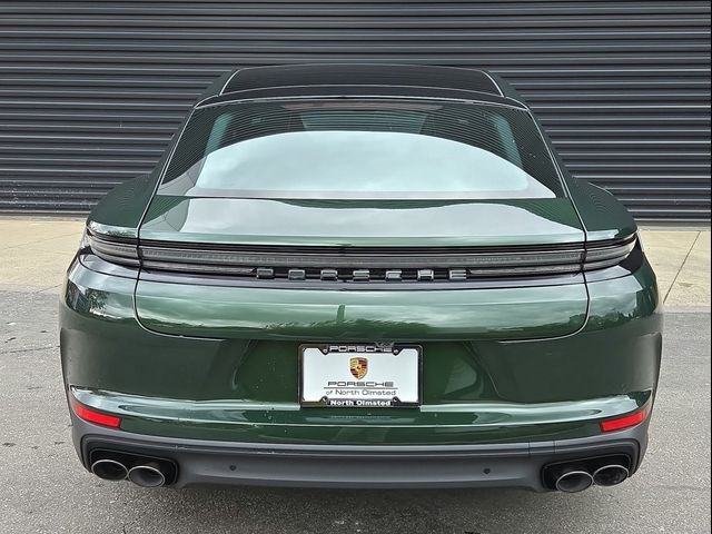2026 Porsche Panamera 4