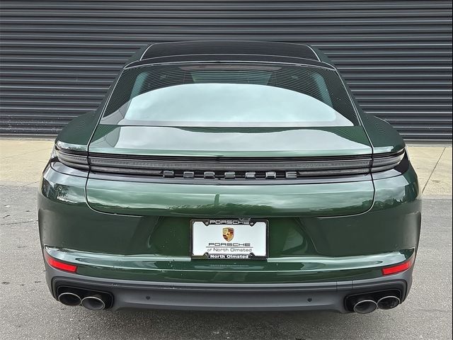 2026 Porsche Panamera 4