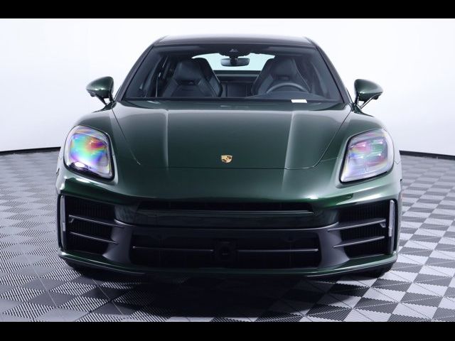 2026 Porsche Panamera 4