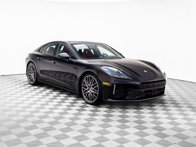 2026 Porsche Panamera 4