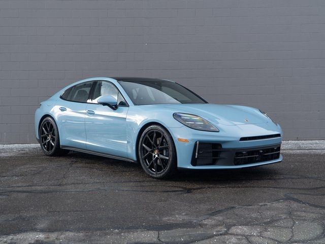 2026 Porsche Panamera 4