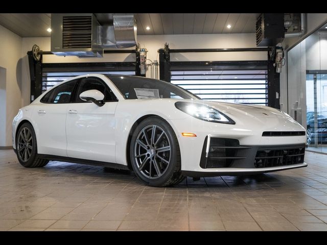 2026 Porsche Panamera 4