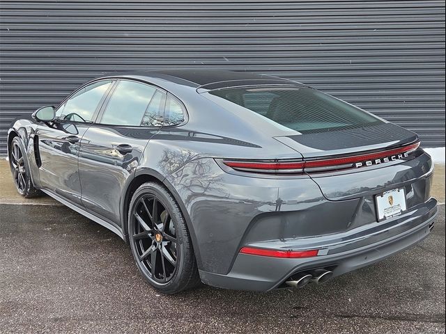 2026 Porsche Panamera 4