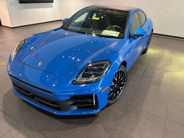 2026 Porsche Panamera Base