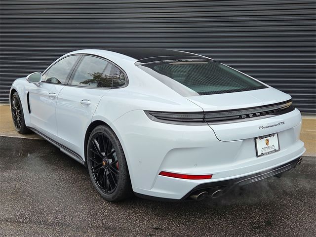 2026 Porsche Panamera GTS