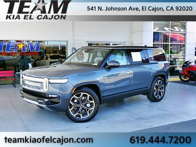 2026 Rivian R1S Base