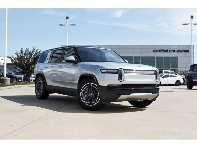2026 Rivian R1S Base