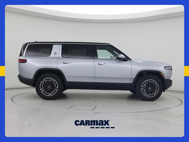 2026 Rivian R1S Base