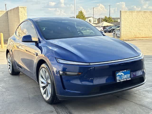 2026 Tesla Model Y Base
