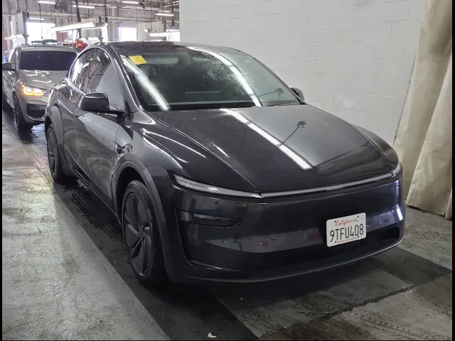 2026 Tesla Model Y Premium