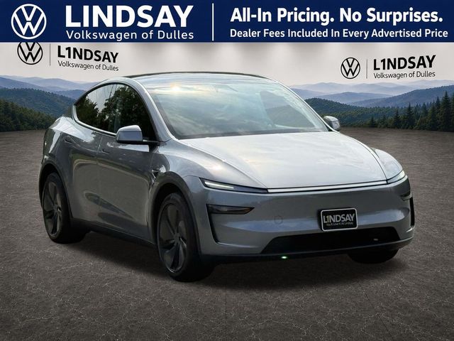 2026 Tesla Model Y Premium