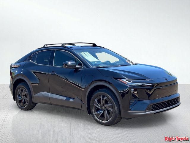 2026 Toyota C-HR SE
