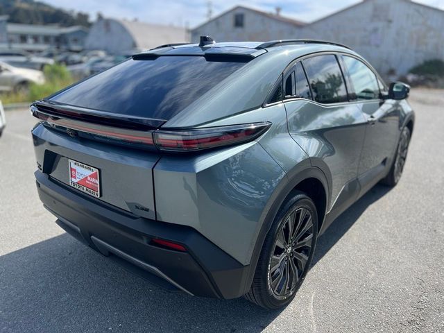 2026 Toyota C-HR XSE