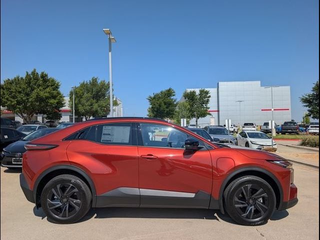 2026 Toyota C-HR SE