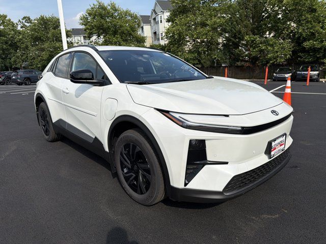 2026 Toyota C-HR SE