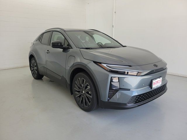 2026 Toyota C-HR XSE