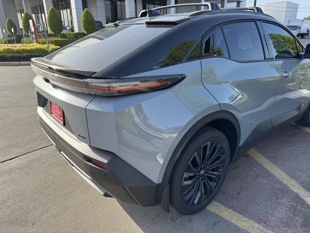 2026 Toyota C-HR XSE