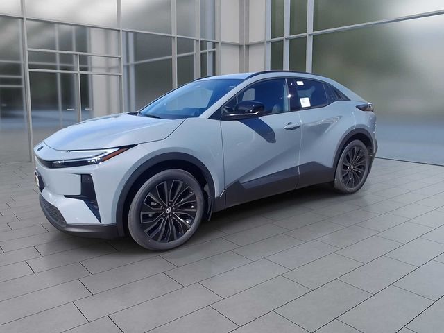 2026 Toyota C-HR XSE