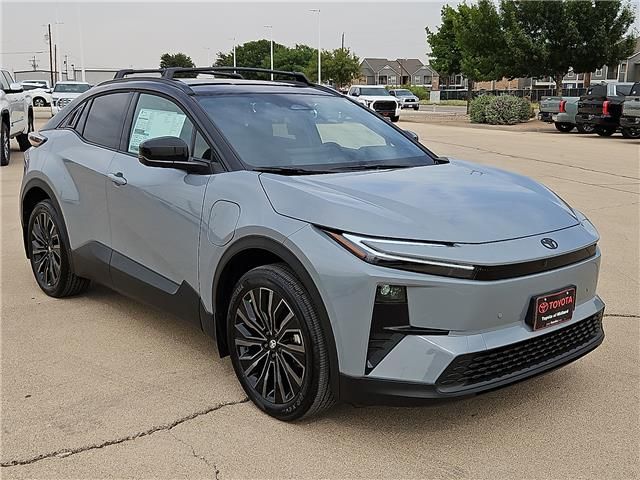 2026 Toyota C-HR XSE