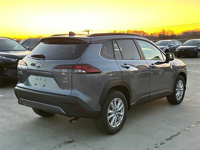 2026 Toyota Corolla Cross LE