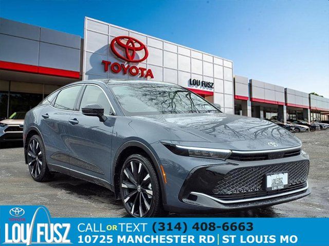 2026 Toyota Crown Platinum