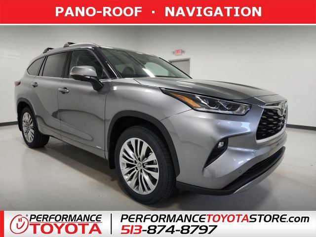 2026 Toyota Highlander Hybrid Platinum