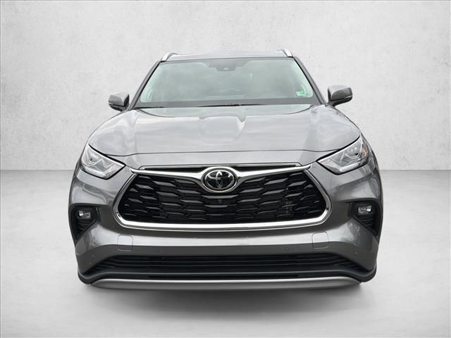 2026 Toyota Highlander Platinum