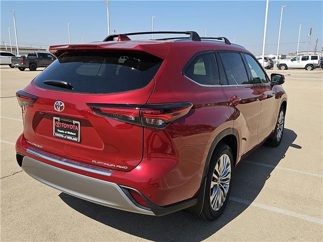 2026 Toyota Highlander Platinum