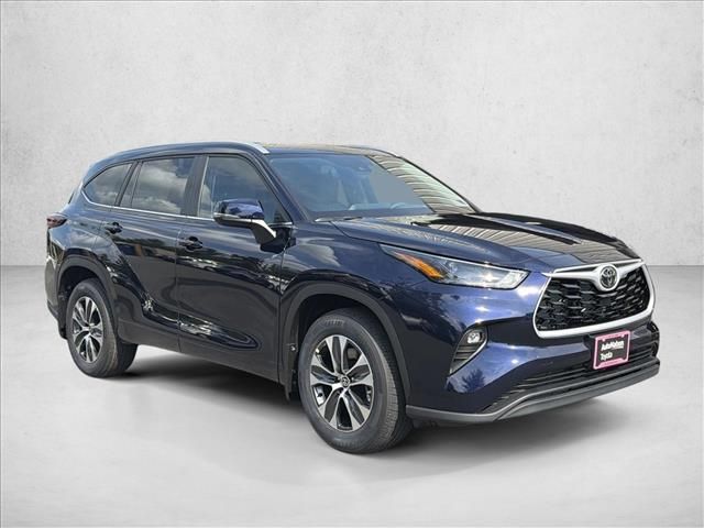 2026 Toyota Highlander XLE