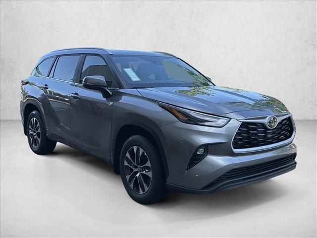 2026 Toyota Highlander XLE
