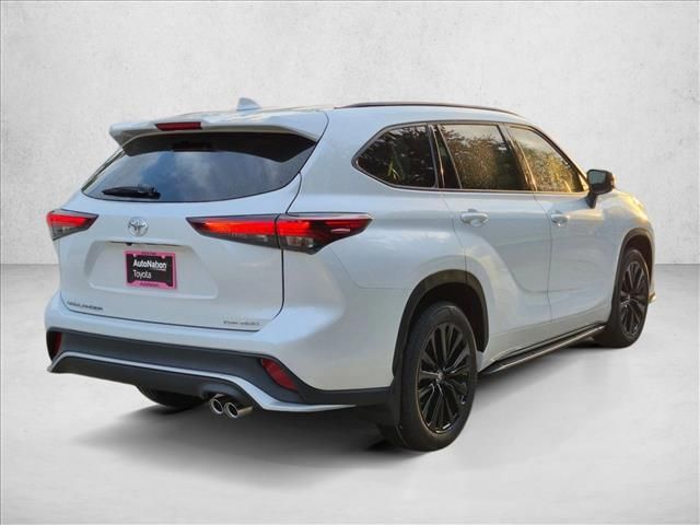 2026 Toyota Highlander XSE