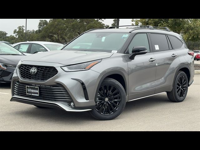 2026 Toyota Highlander XSE