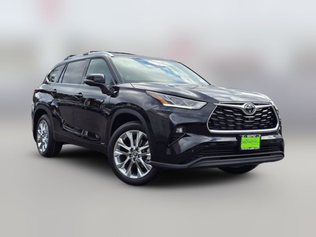 2026 Toyota Highlander Hybrid Limited