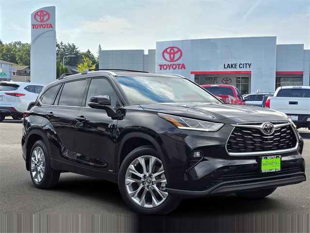 2026 Toyota Highlander Hybrid Limited