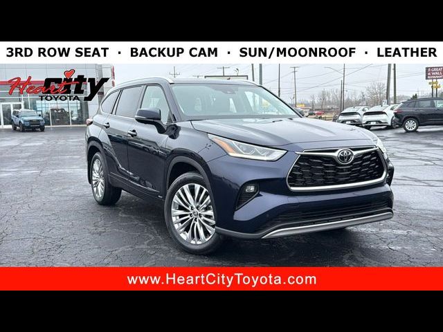 2026 Toyota Highlander Hybrid Platinum