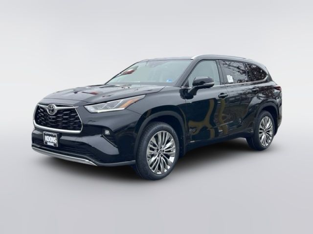 2026 Toyota Highlander Hybrid Platinum