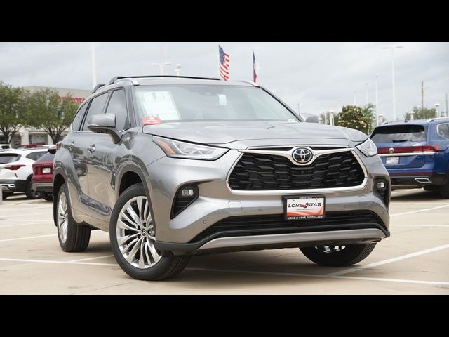 2026 Toyota Highlander Hybrid Platinum