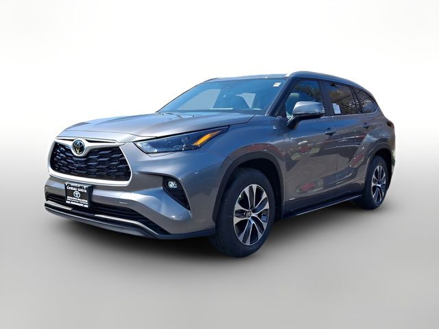 2026 Toyota Highlander Hybrid XLE