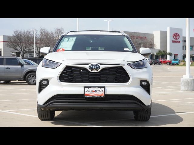 2026 Toyota Highlander Hybrid XLE