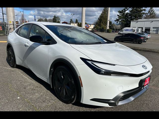 2026 Toyota Prius Plug-In Hybrid SE