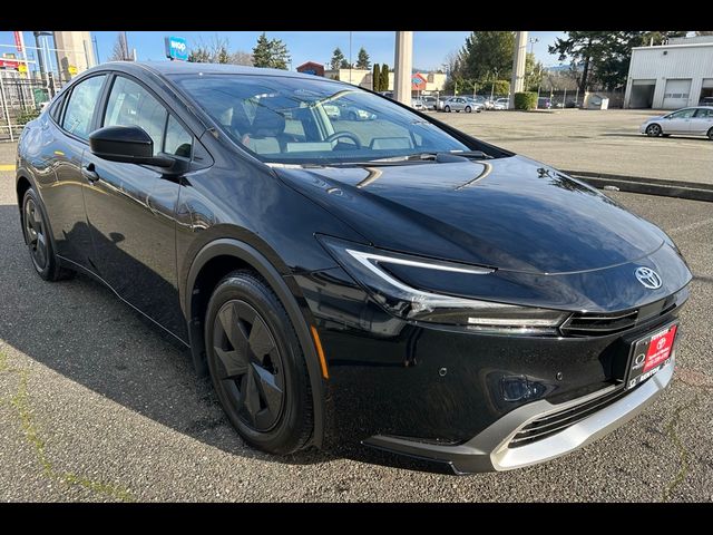 2026 Toyota Prius Plug-In Hybrid SE