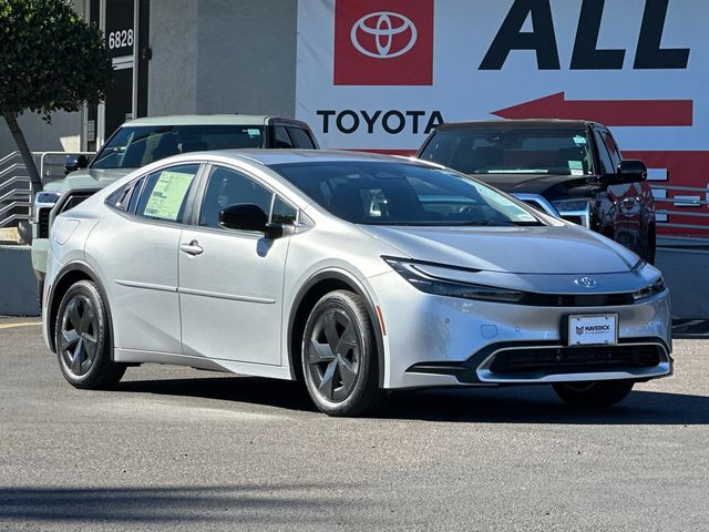 2026 Toyota Prius Plug-In Hybrid SE
