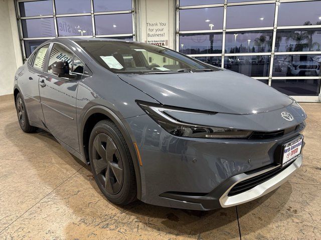 2026 Toyota Prius Plug-In Hybrid SE