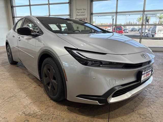 2026 Toyota Prius Plug-In Hybrid SE