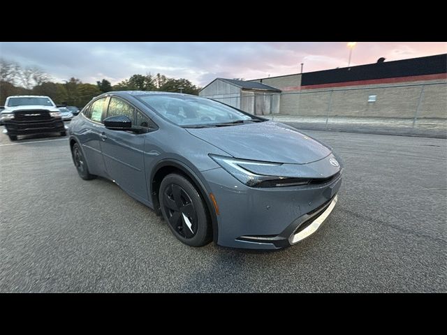 2026 Toyota Prius Plug-In Hybrid SE